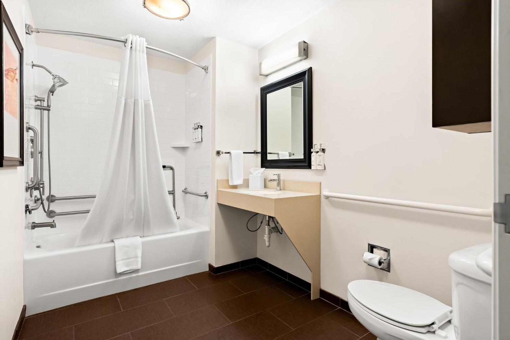 Staybridge Suites - Cincinnati North By Ihg Уэст-Честер Экстерьер фото